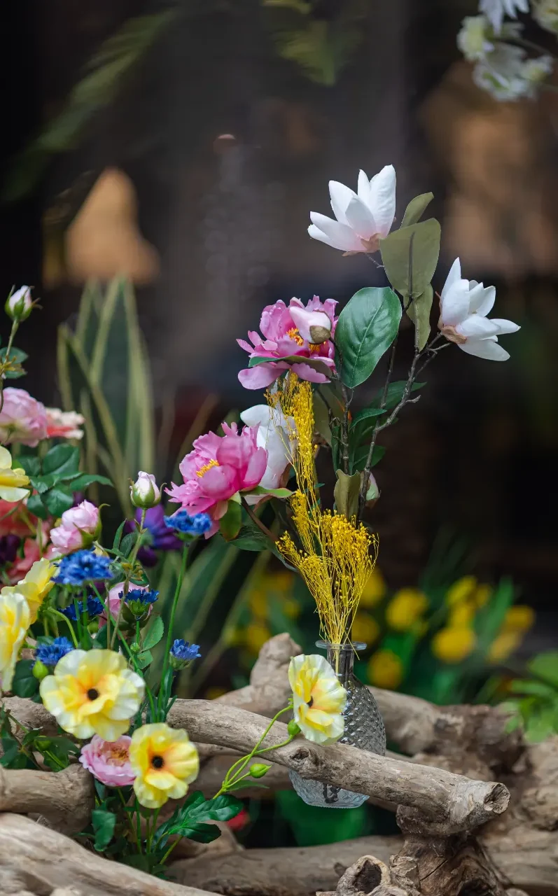 fiori finti in vaso